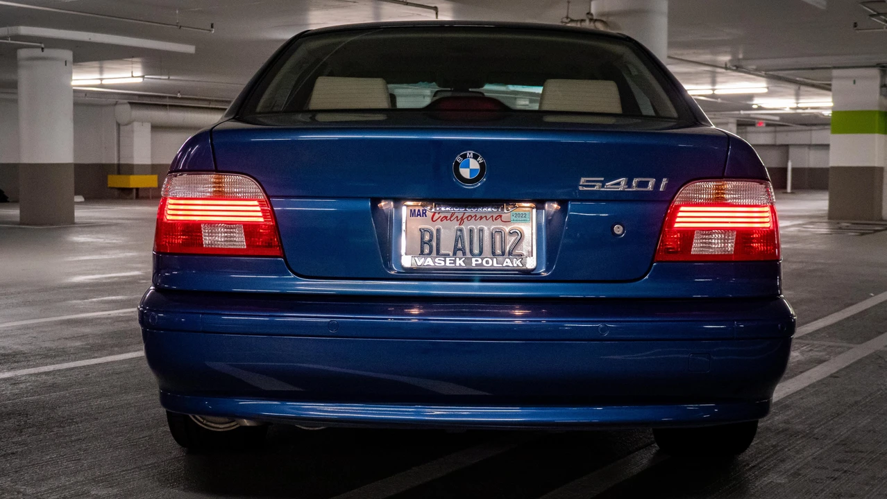 2002 BMW E39 540i - Image 19 of 31