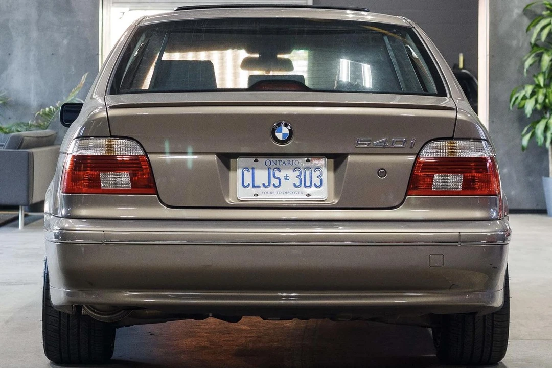 2002 BMW E39 540i - Image 5 of 31