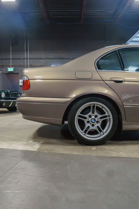 2002 BMW E39 540i - Image 17 of 31