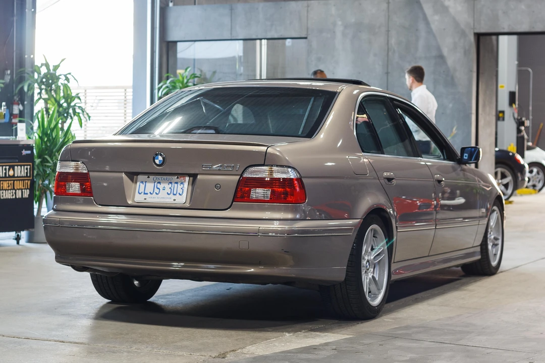 2002 BMW E39 540i - Image 15 of 31