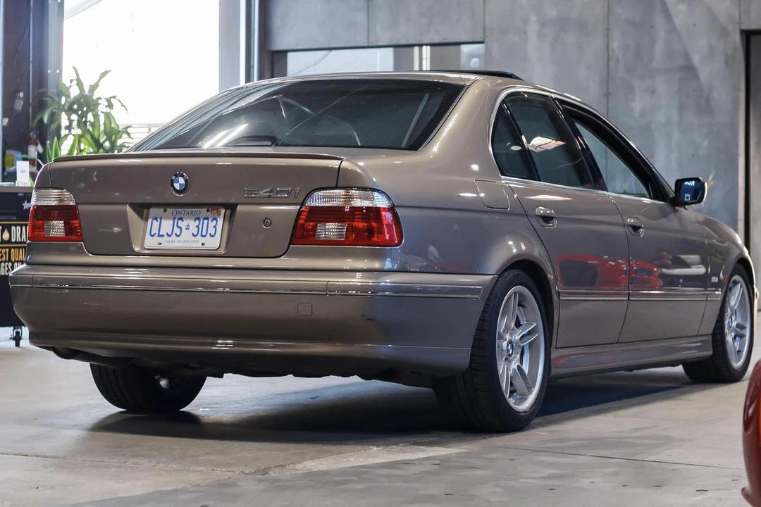 2002 BMW E39 540i - Image 3 of 31