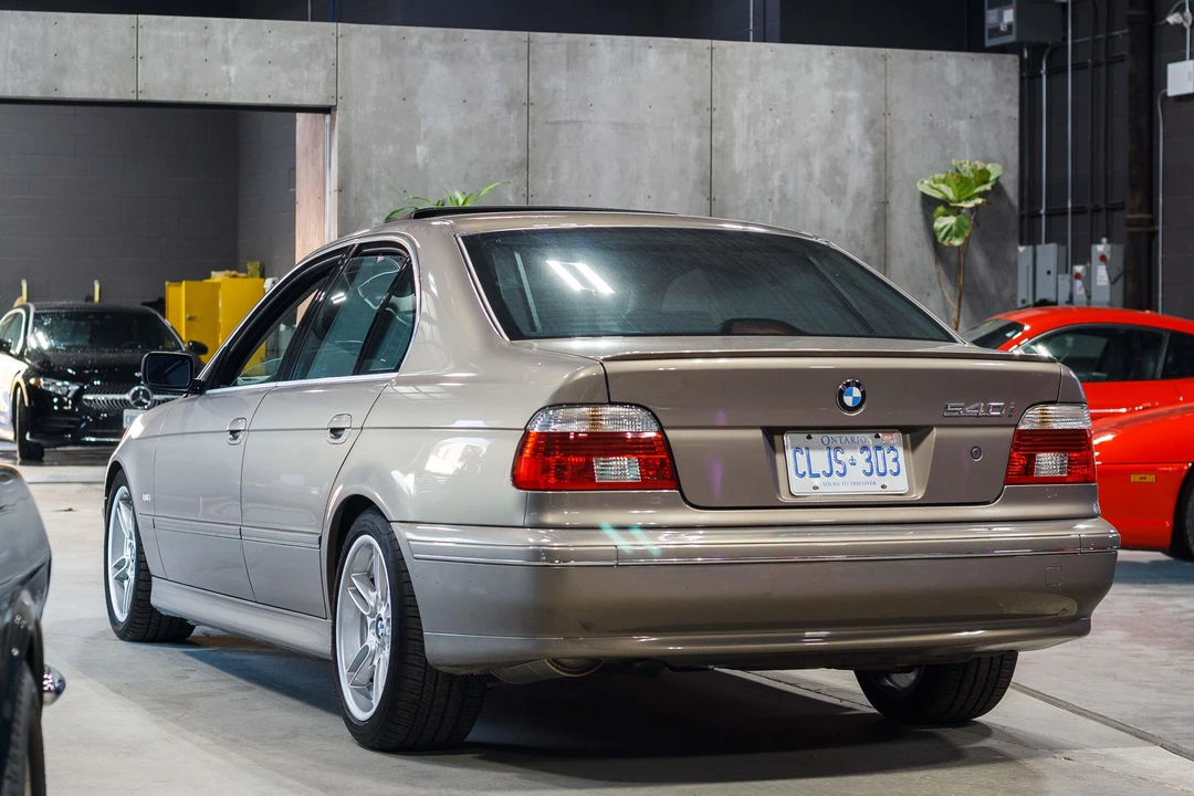 2002 BMW E39 540i - Image 12 of 31
