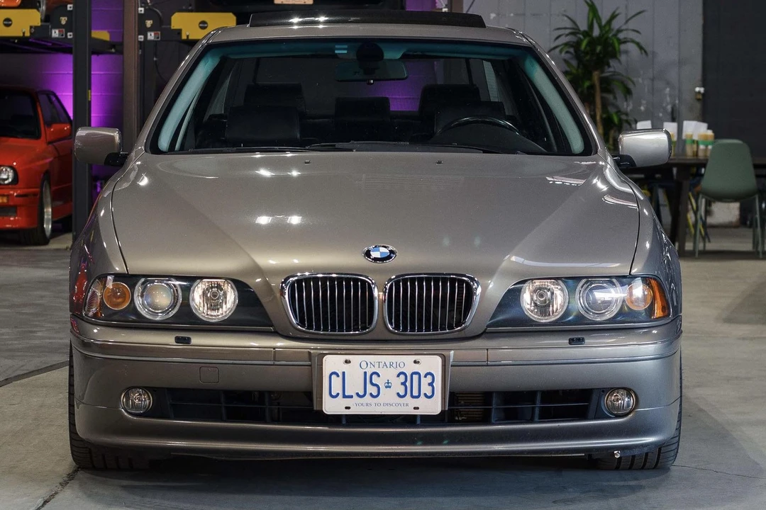 2002 BMW E39 540i - Image 2 of 31