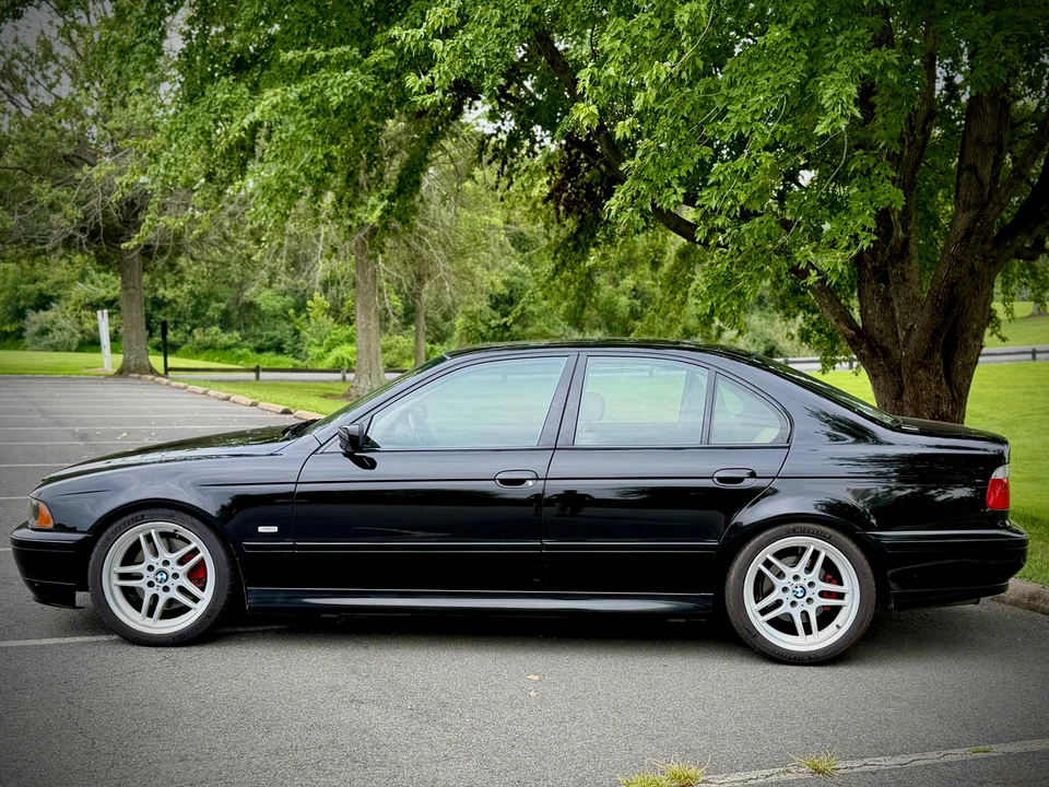 2002 BMW E39 540i - Image 14 of 31