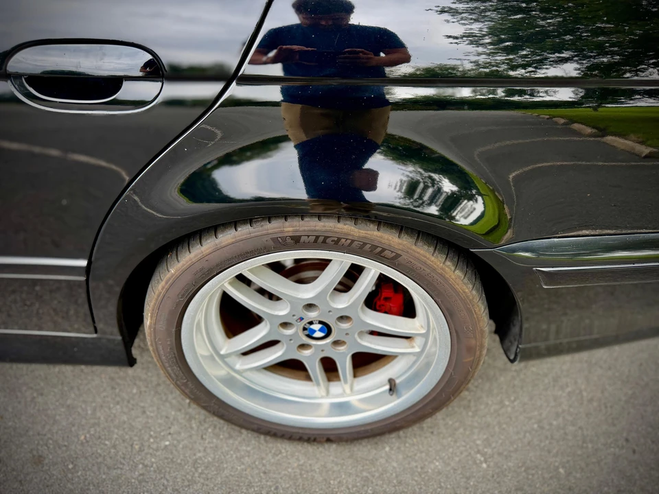 2002 BMW E39 540i - Image 25 of 31