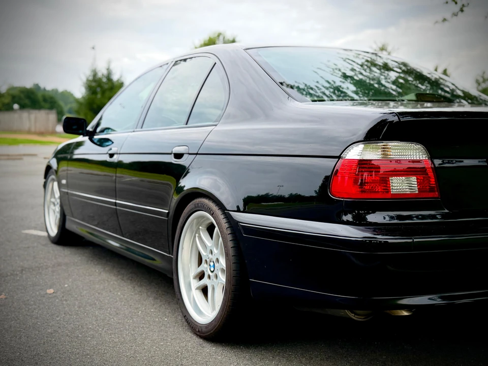 2002 BMW E39 540i - Image 27 of 31