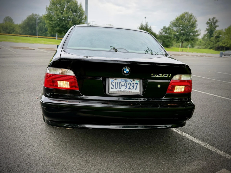 2002 BMW E39 540i - Image 17 of 31