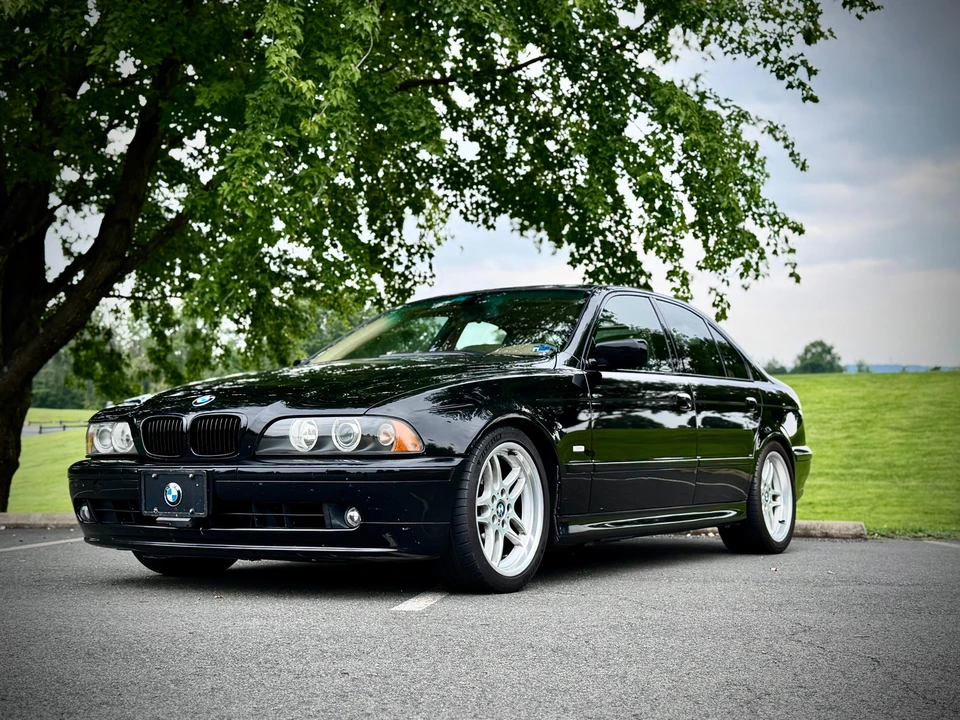 2002 BMW E39 540i - Image 11 of 31