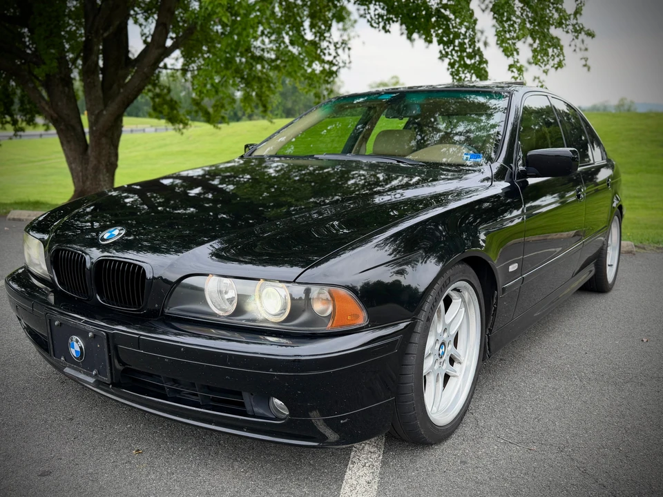 2002 BMW E39 540i - Image 9 of 31