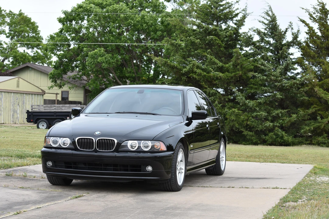 2002 BMW E39 540i - Image 9 of 31