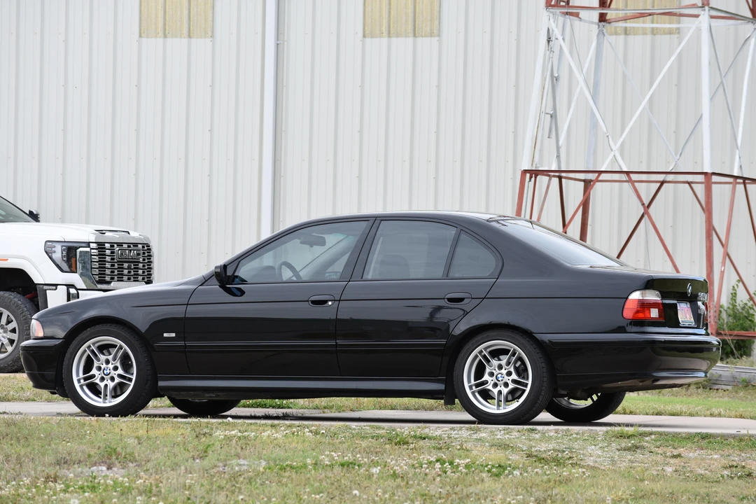 2002 BMW E39 540i - Image 18 of 31