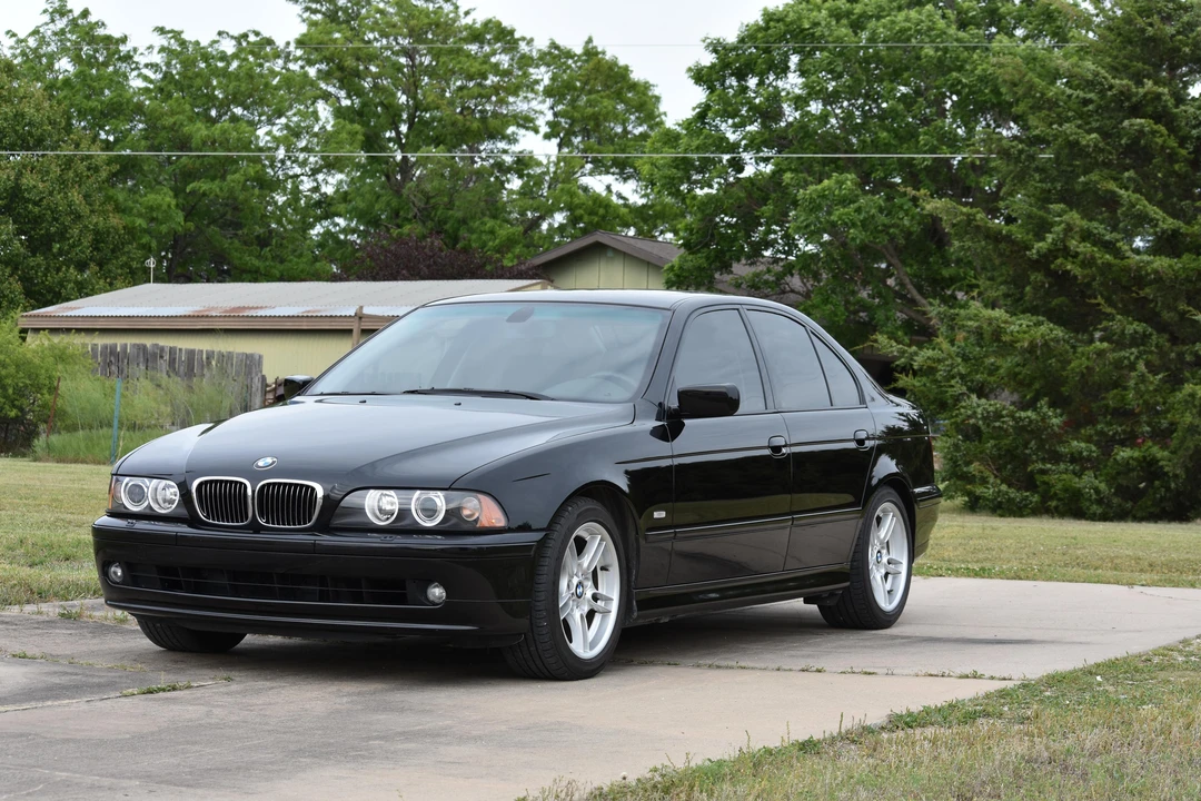 2002 BMW E39 540i - Image 12 of 31