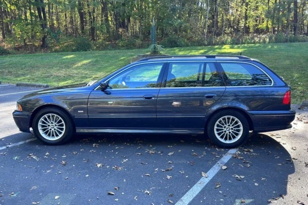 2002 BMW E39 540i - Image 3 of 7