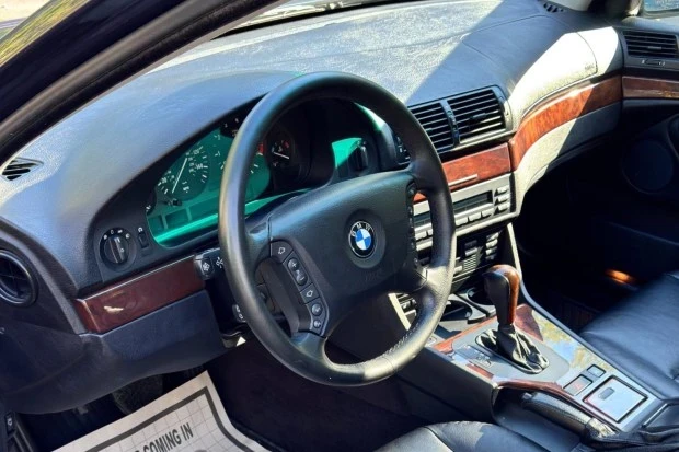2002 BMW E39 540i - Image 5 of 7