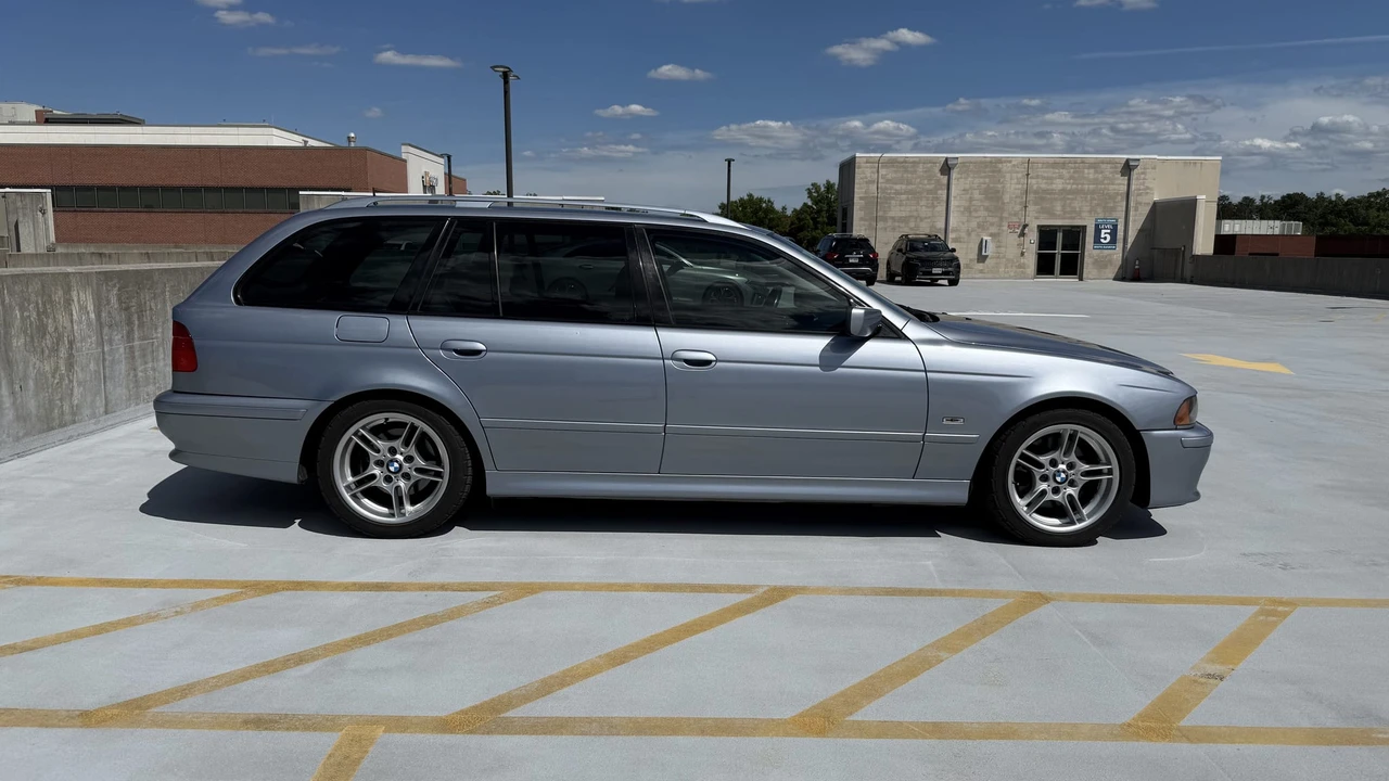 2002 BMW E39 540i - Image 15 of 31