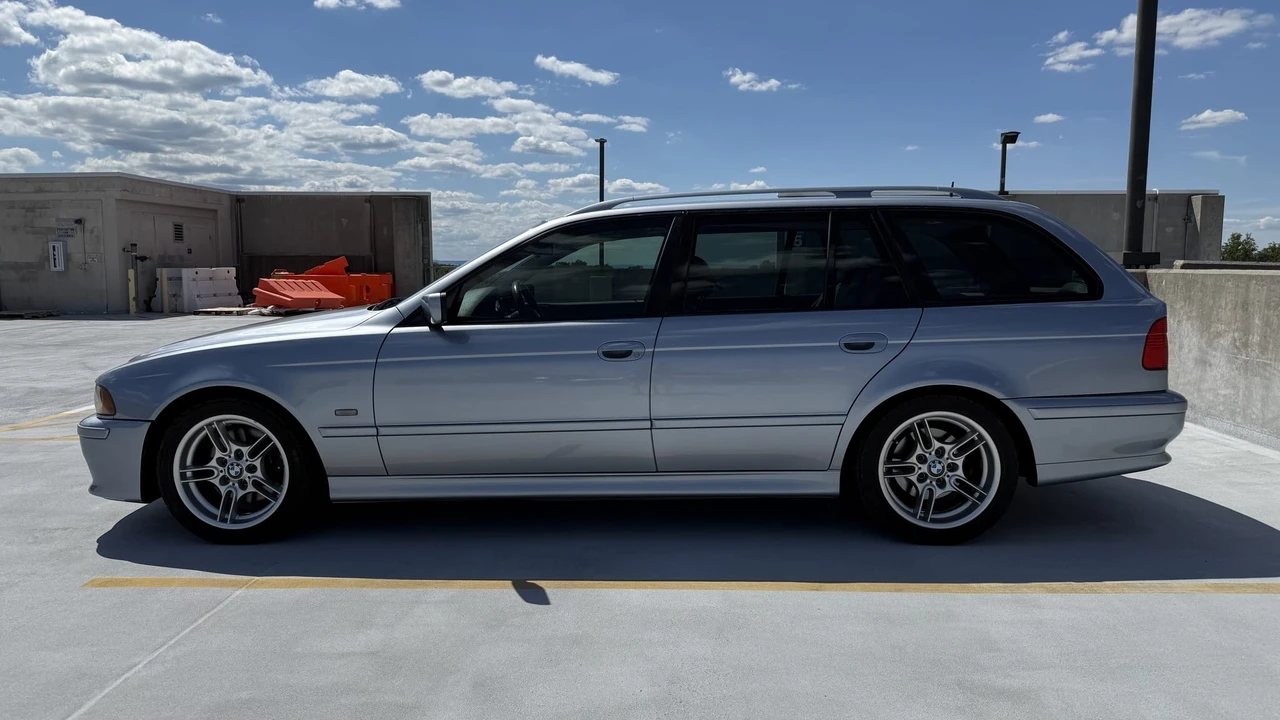 2002 BMW E39 540i - Image 6 of 31