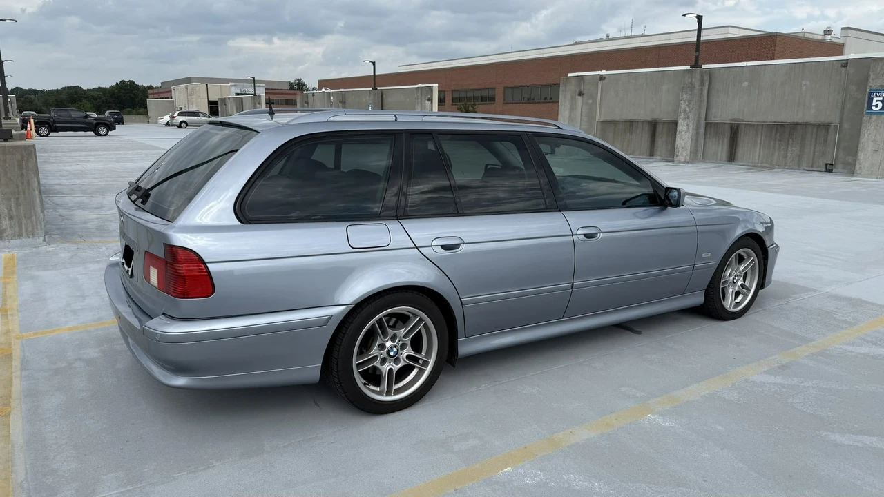 2002 BMW E39 540i - Image 13 of 31