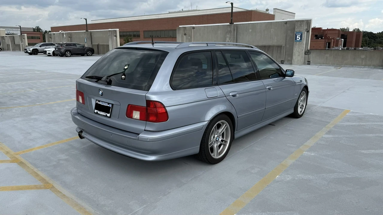 2002 BMW E39 540i - Image 12 of 31