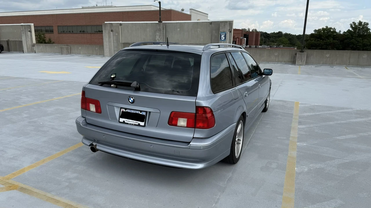 2002 BMW E39 540i - Image 11 of 31