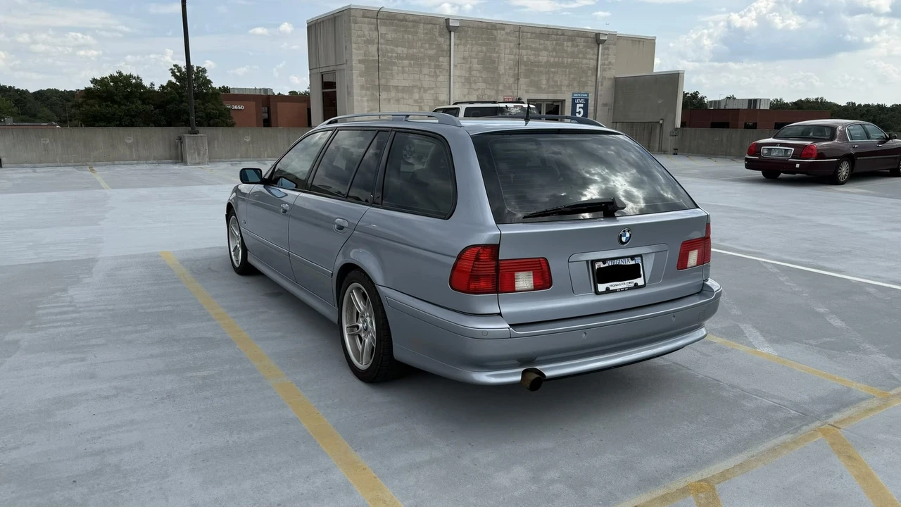 2002 BMW E39 540i - Image 10 of 31