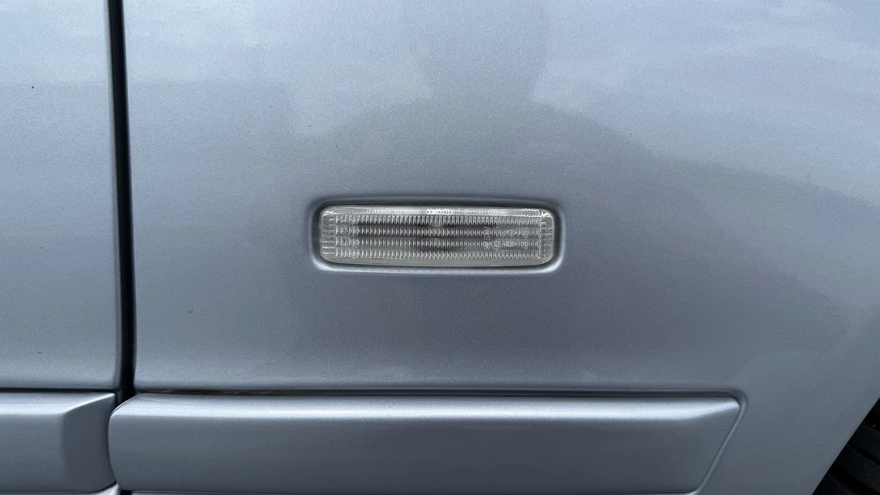 2002 BMW E39 540i - Image 24 of 31