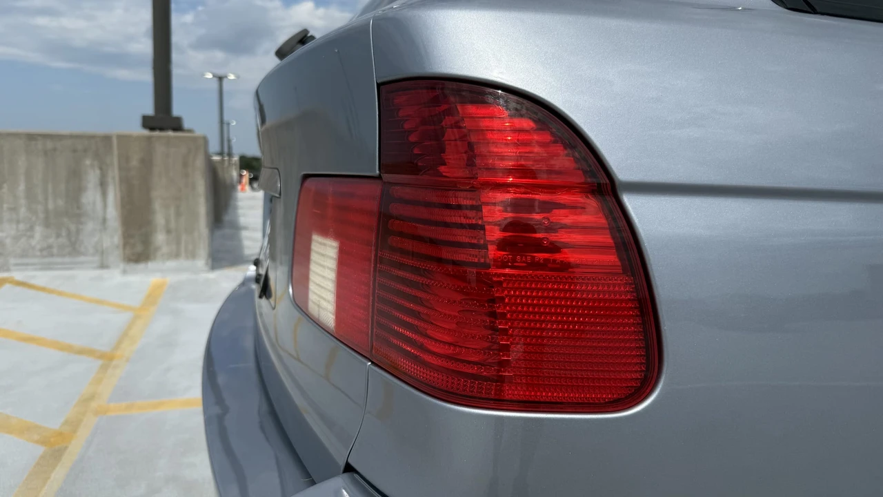 2002 BMW E39 540i - Image 25 of 31