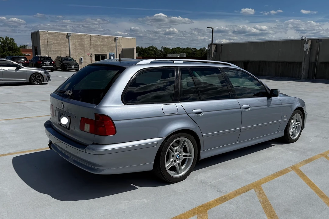 2002 BMW E39 540i - Image 14 of 31