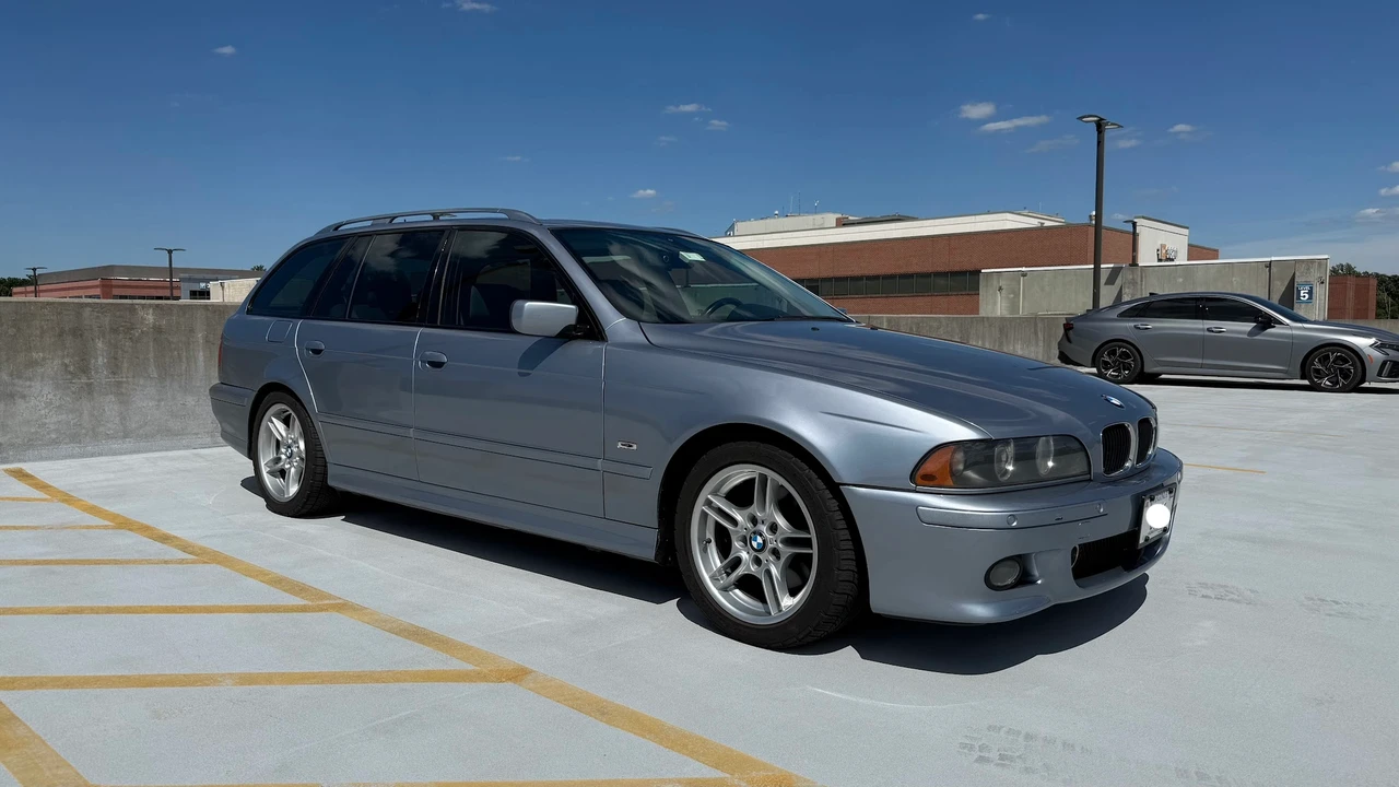 2002 BMW E39 540i - Image 17 of 31