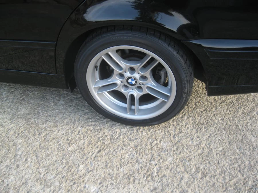 2002 BMW E39 540i - Image 4 of 8
