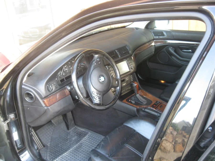 2002 BMW E39 540i - Image 6 of 8