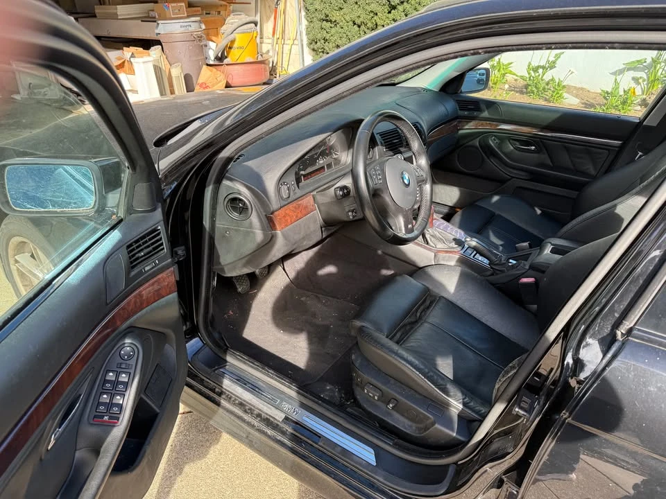 2002 BMW E39 540i - Image 2 of 10