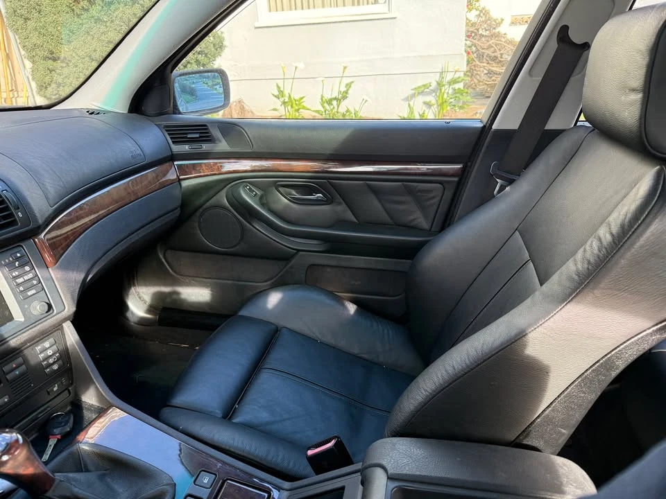 2002 BMW E39 540i - Image 4 of 10