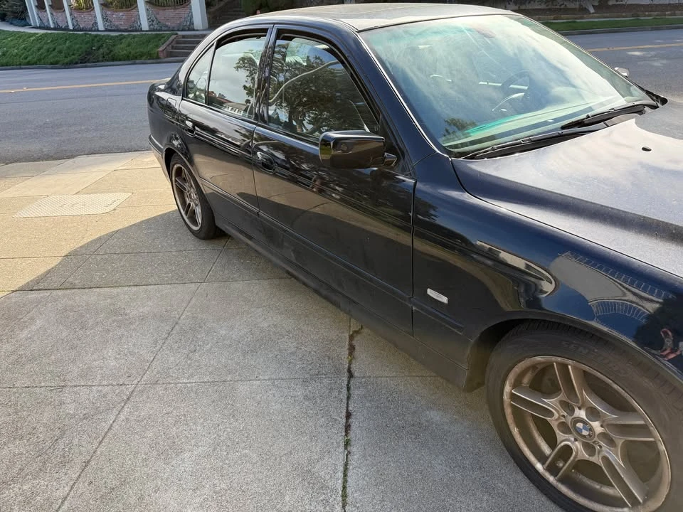 2002 BMW E39 540i - Image 7 of 10