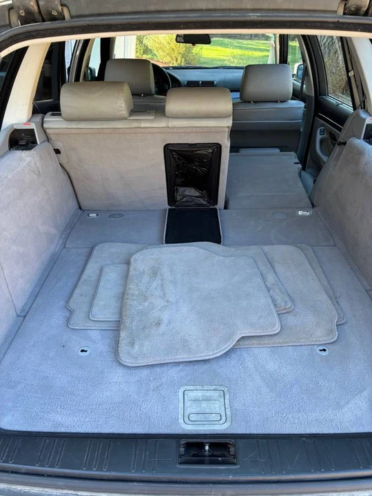 2002 BMW E39 540i - Image 17 of 22