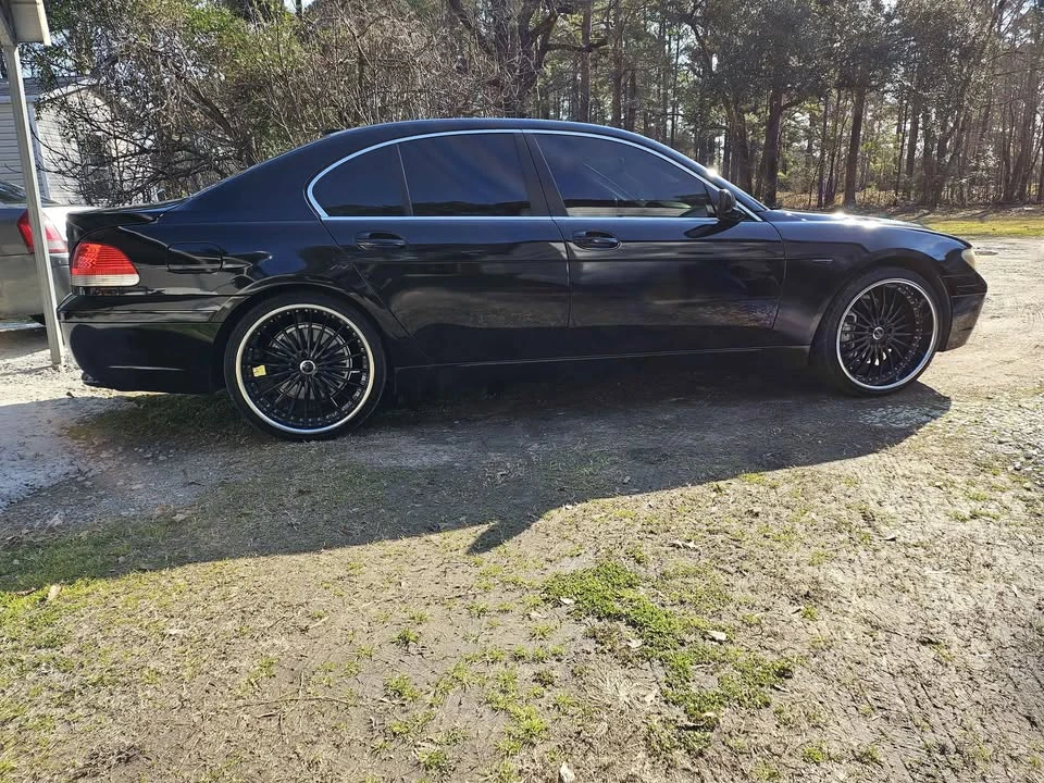 2002 BMW E65/E66 750i & 760i Sedan - Image 10 of 11