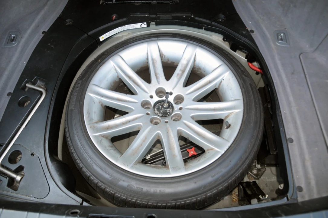 2002 BMW E65/E66 7 Series - Image 9 of 9