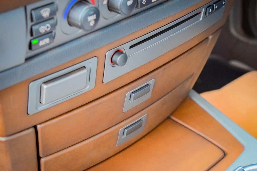 2002 BMW E65/E66 7 Series - Image 16 of 30