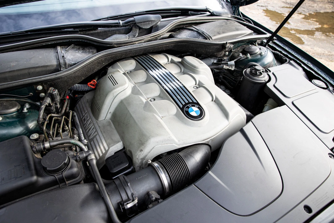 2002 BMW E65/E66 7 Series - Image 16 of 17