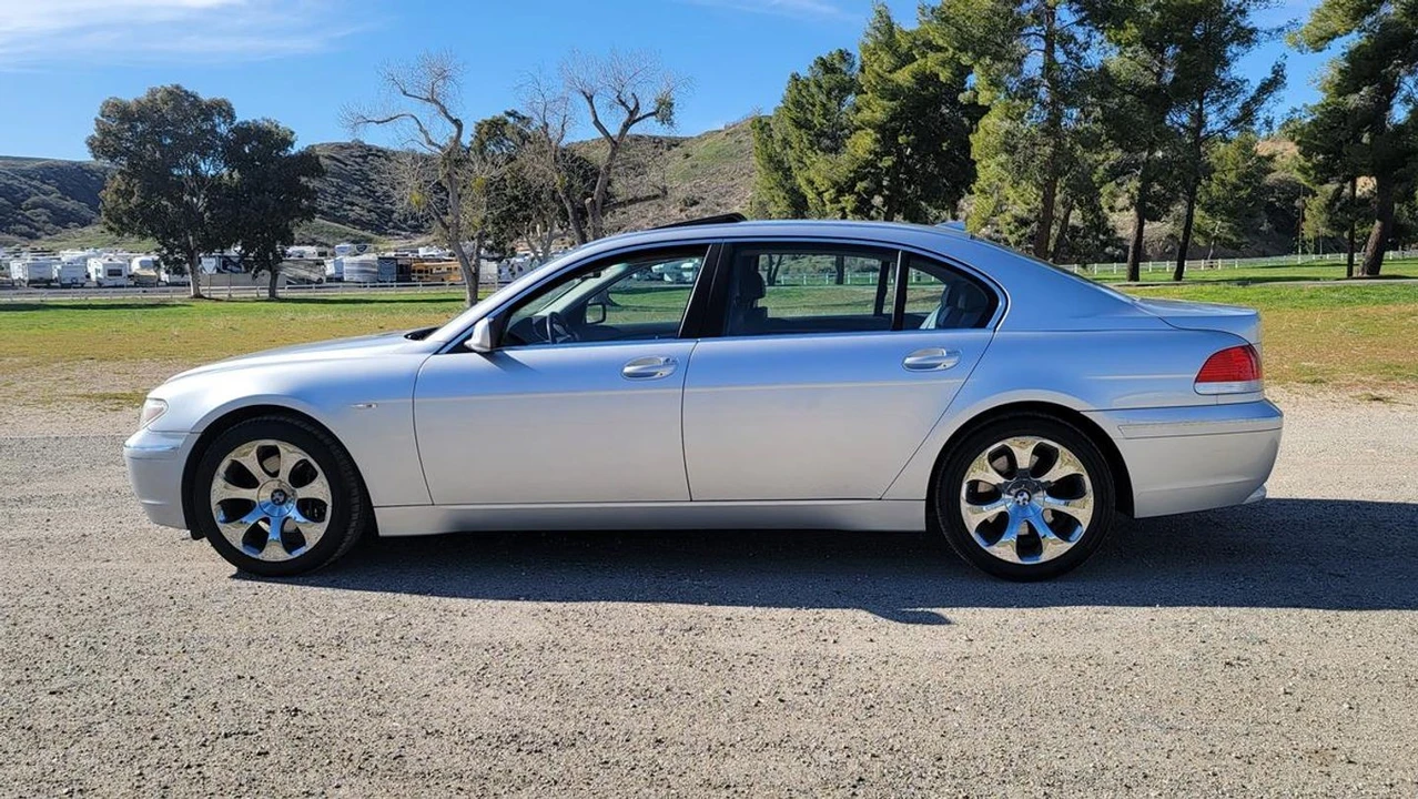 2002 BMW E65/E66 7 Series - Image 12 of 21