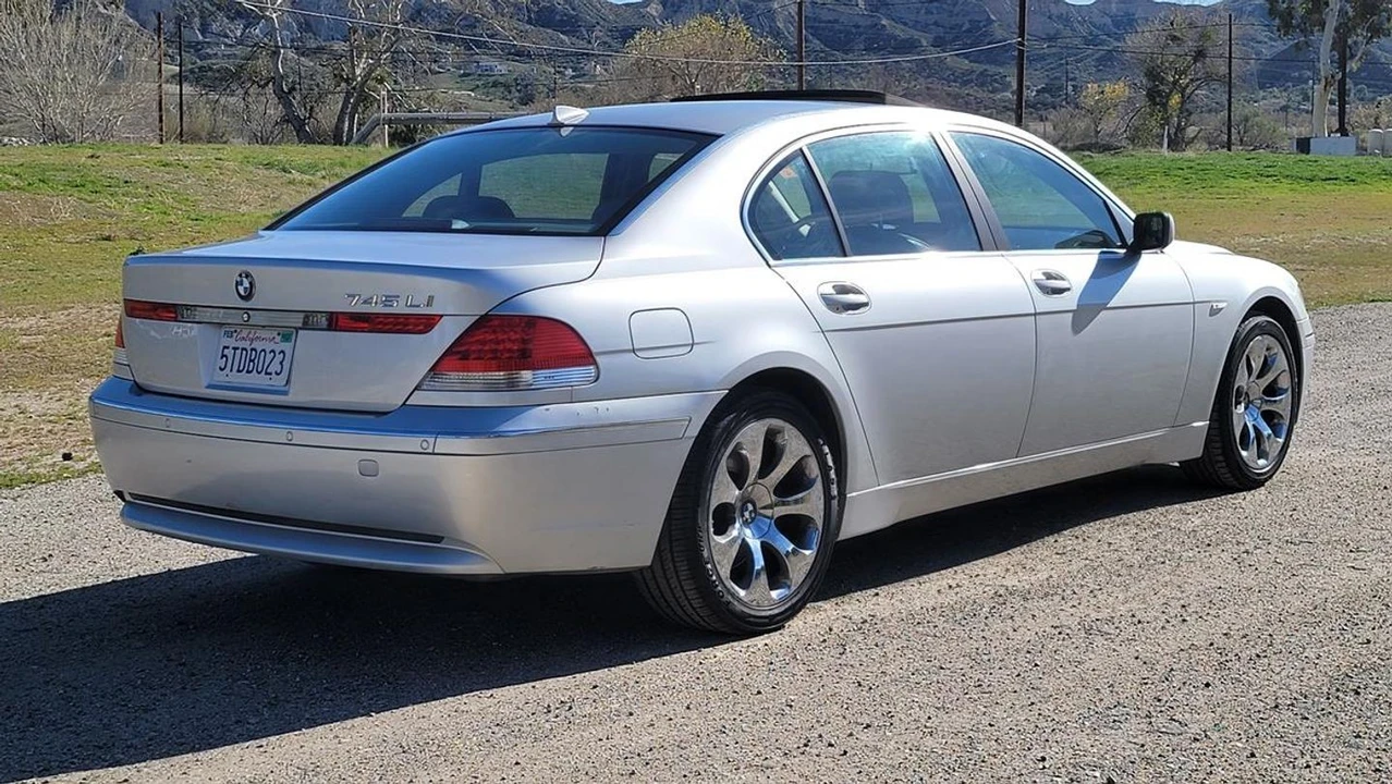 2002 BMW E65/E66 7 Series - Image 7 of 12