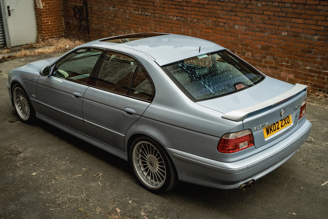 2002 BMW Alpina B10 - Image 8 of 31