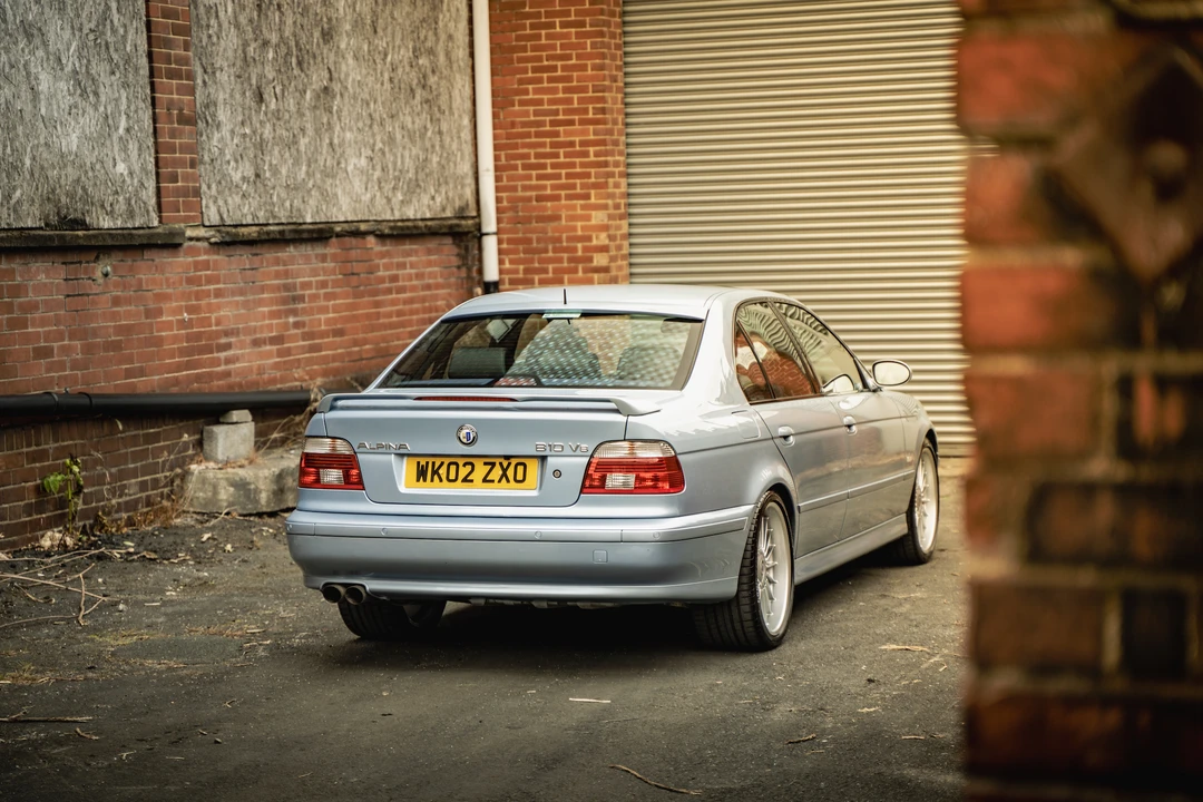 2002 BMW Alpina B10 - Image 6 of 31
