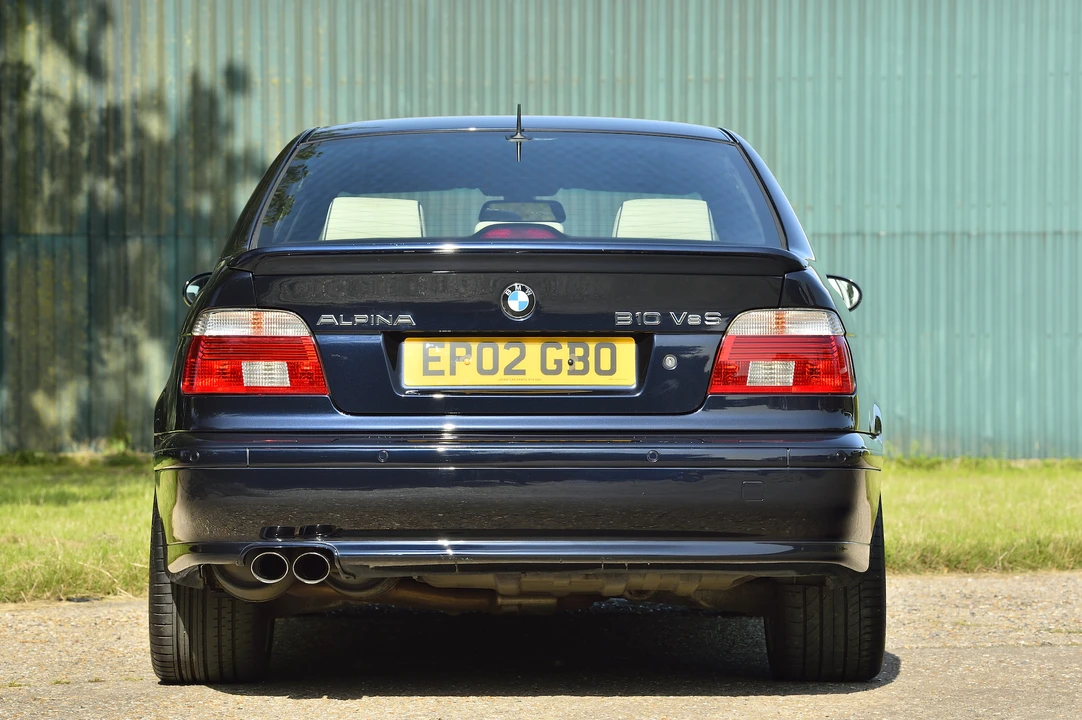 2002 BMW Alpina B10 - Image 8 of 31