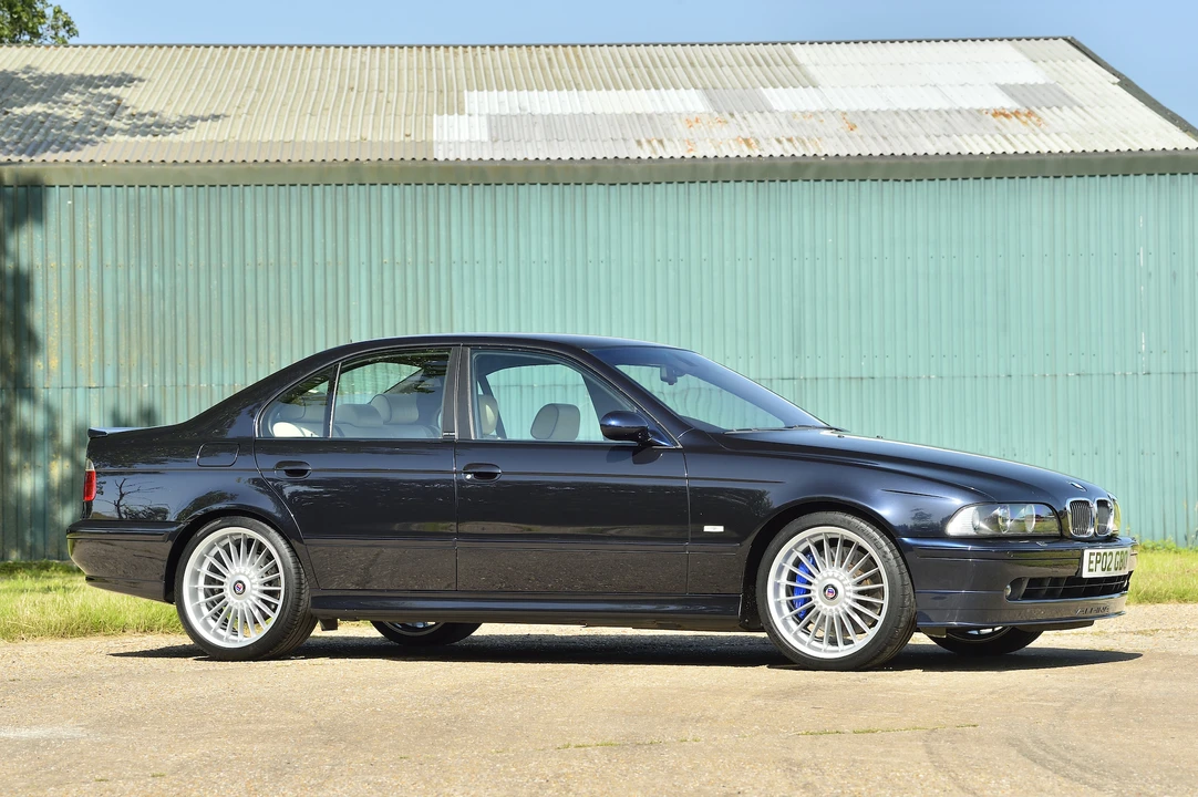 2002 BMW Alpina B10 - Image 25 of 31