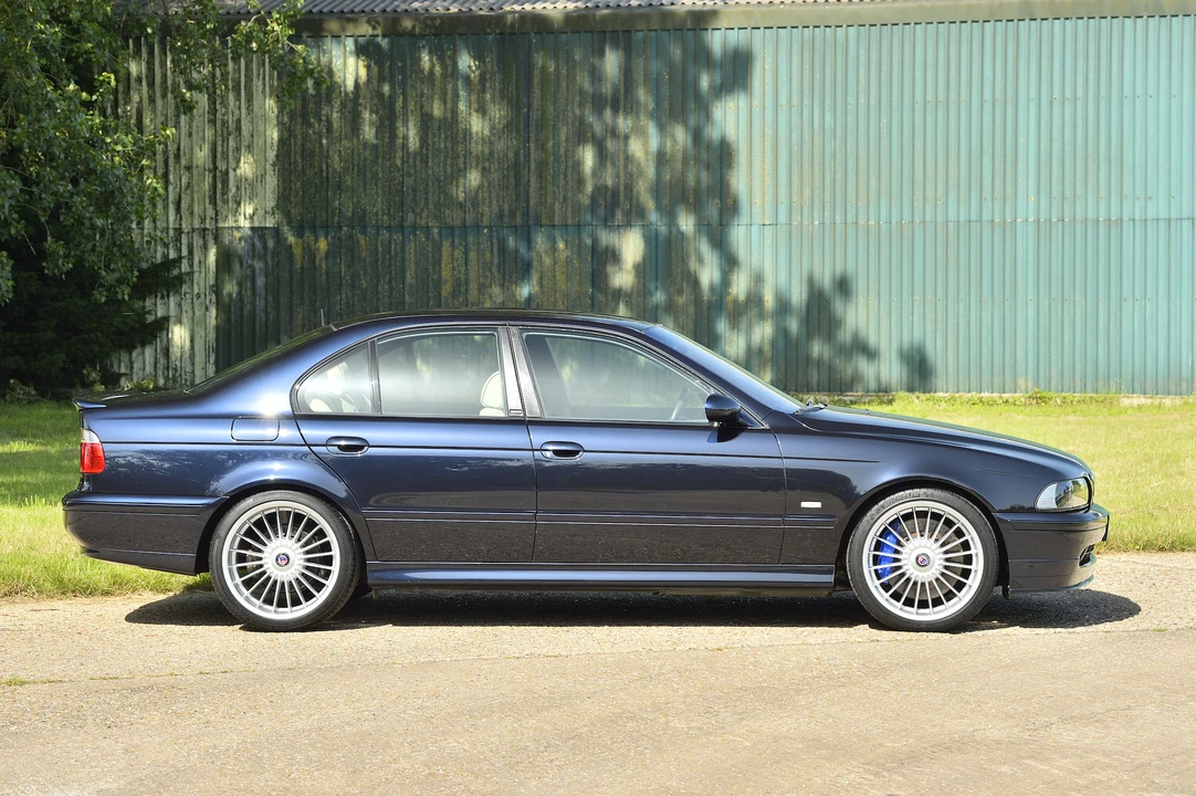 2002 BMW Alpina B10 - Image 6 of 31