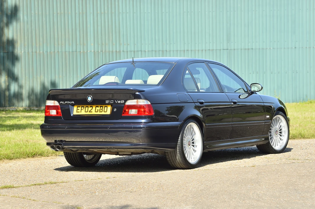 2002 BMW Alpina B10 - Image 7 of 31