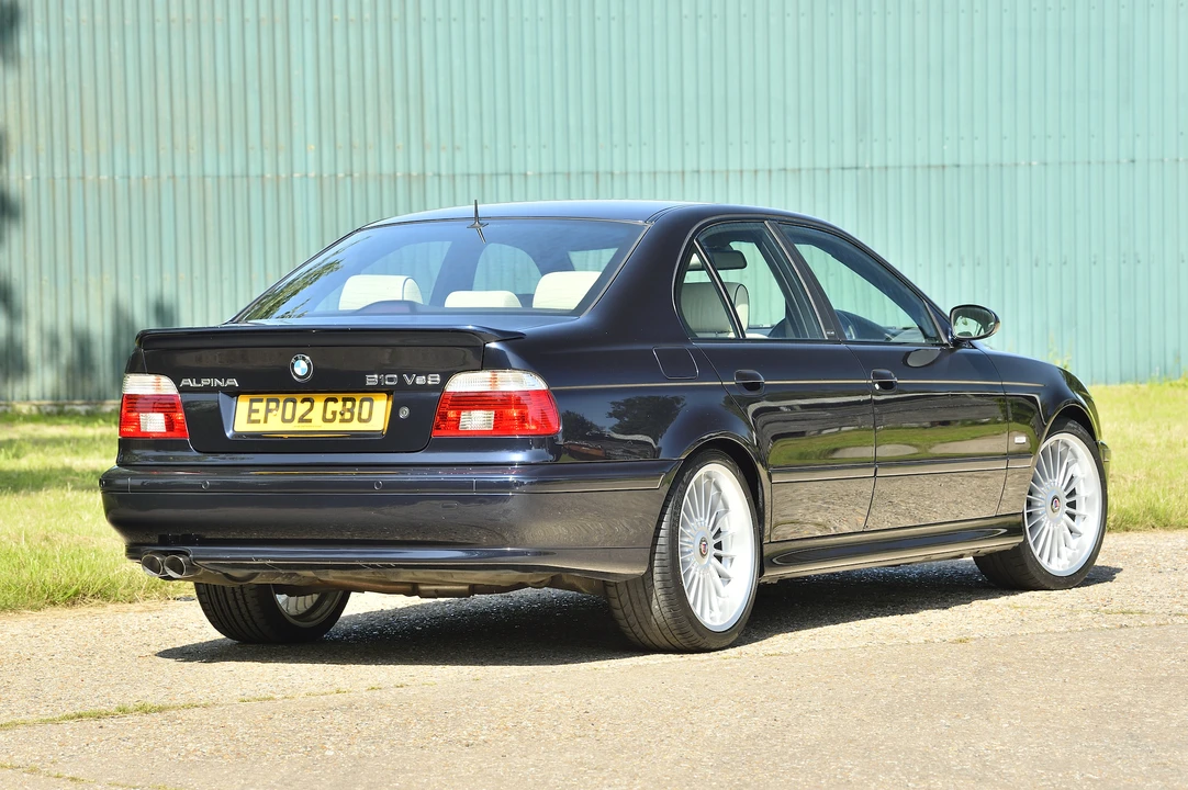 2002 BMW Alpina B10 - Image 7 of 31