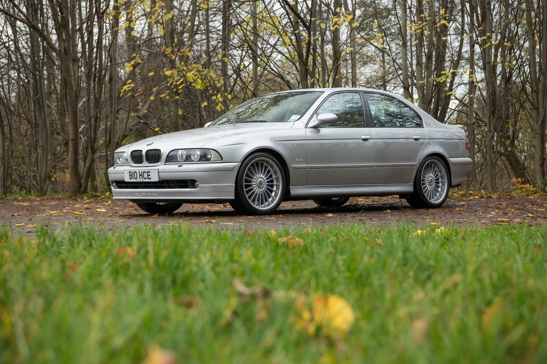 2002 BMW Alpina B10 - Image 5 of 31