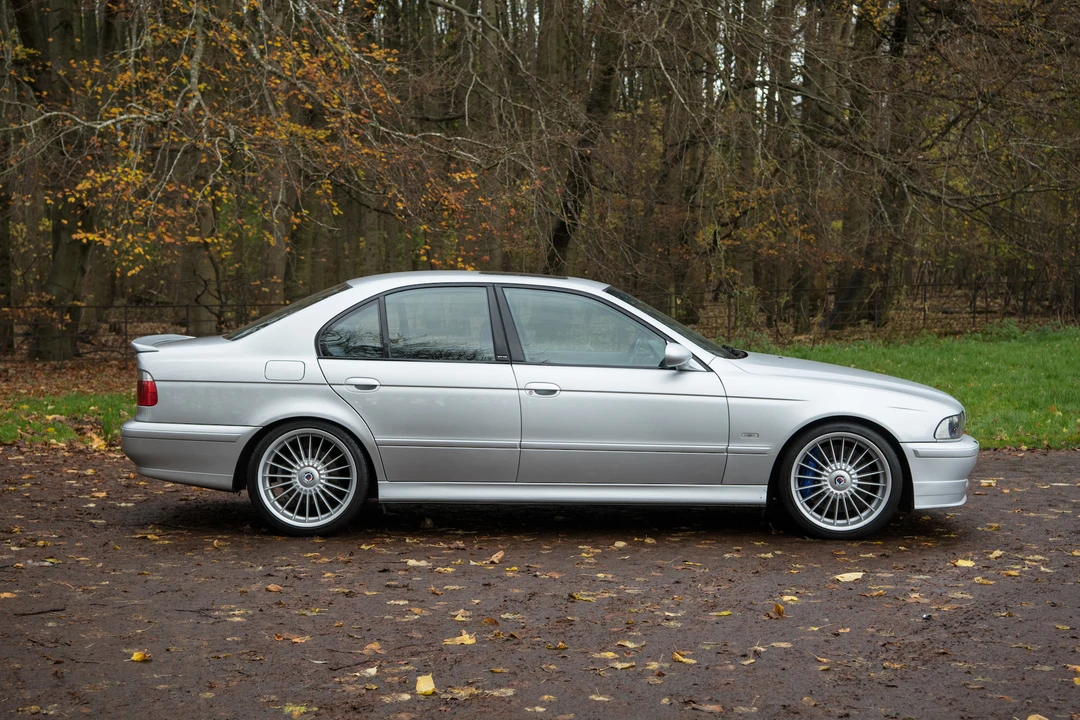 2002 BMW Alpina B10 - Image 18 of 31