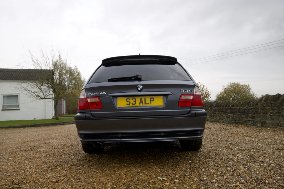 2002 BMW Alpina B3 - Image 13 of 31